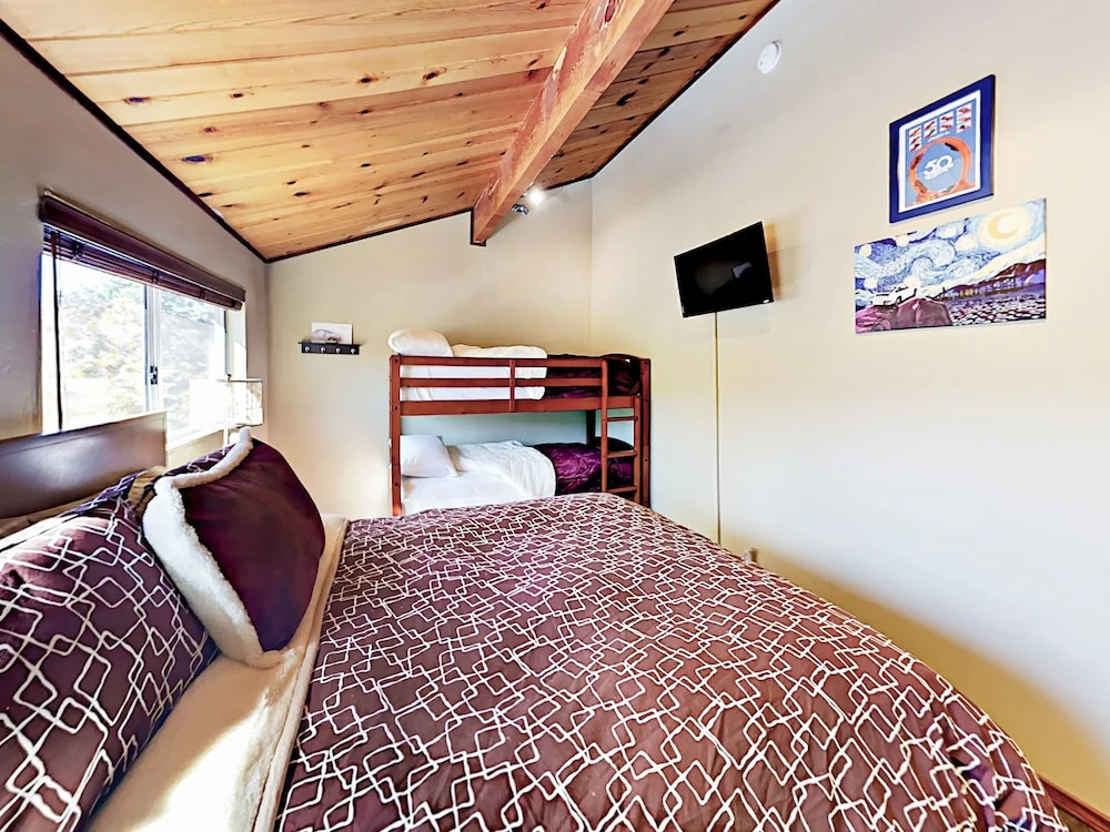 Yosemite Home 2 Bedrooms 2 Bathrooms Home