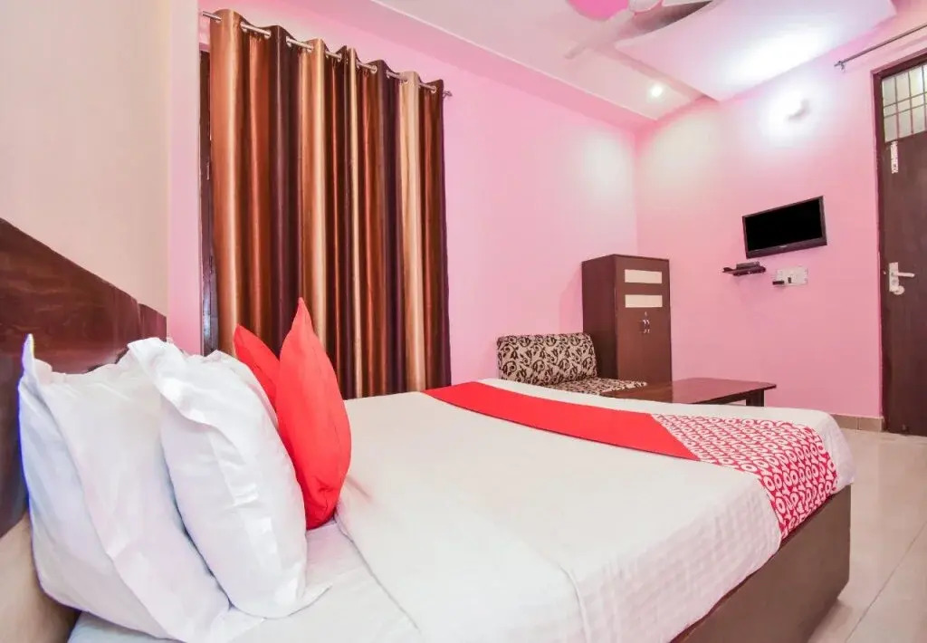 Hotel Dzire by OYO Rooms