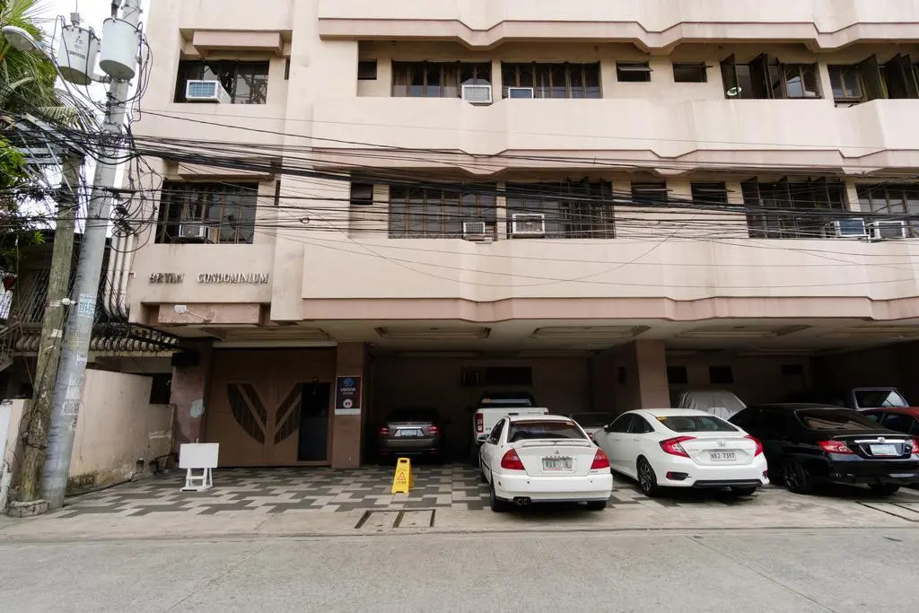 Bryan Condo Suites Makati near Airport