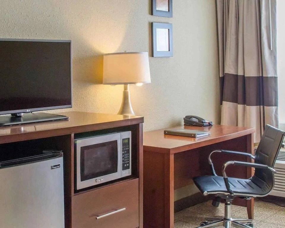 Baymont Inn And Suites Mayfield Heights