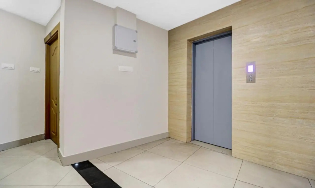 Treebo Darwesh Residency - 500m from Railway Station