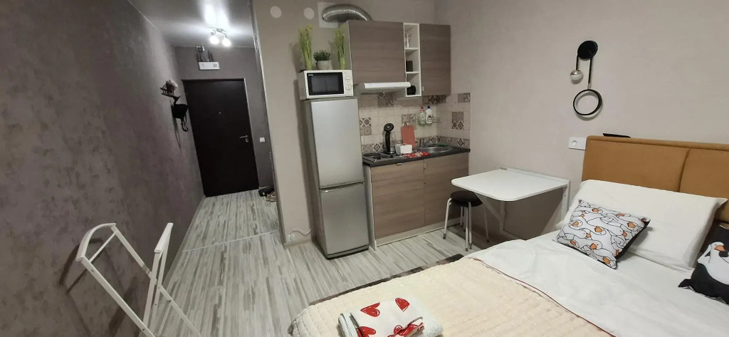 уютно как дома,рядом озеро,пляж