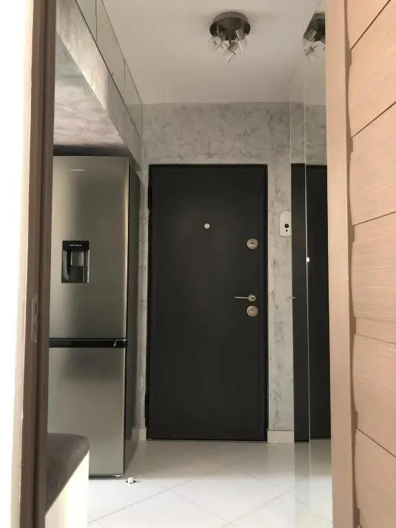 White & Silver Luxury Suite Craiova
