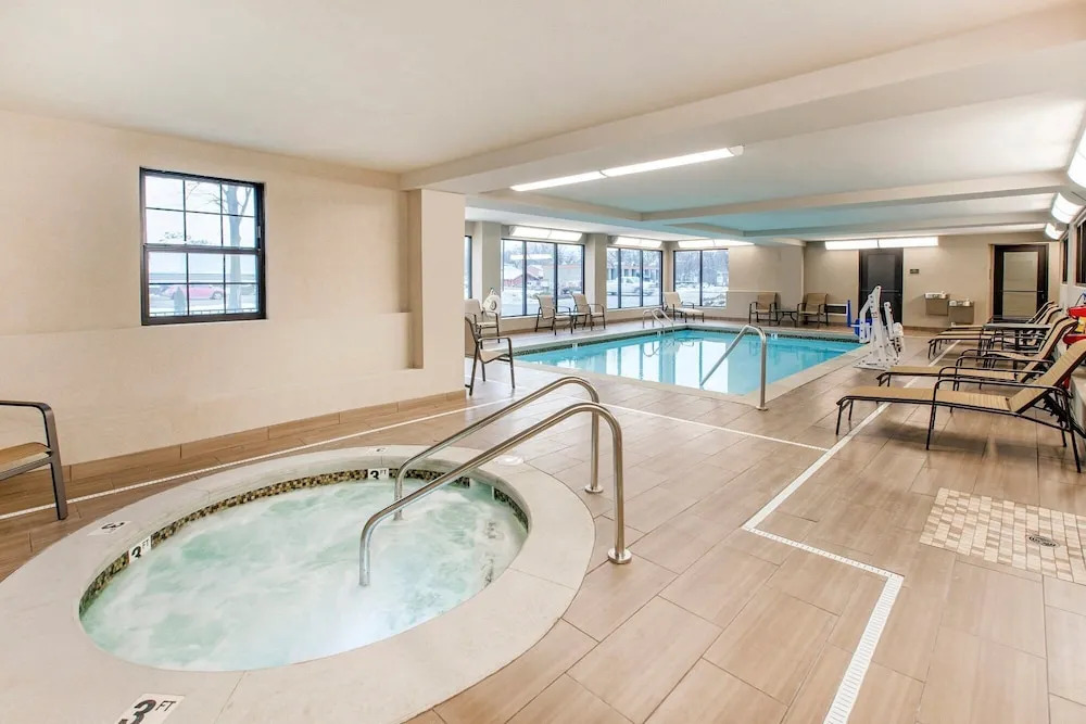 Best Western Plus Grand Castle Inn & Suites