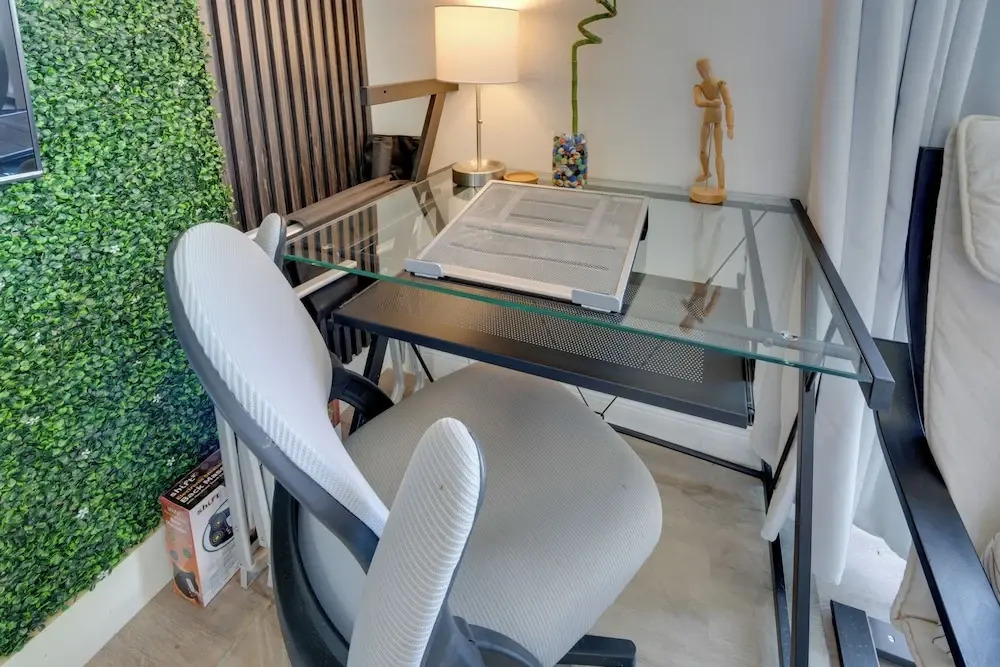 Pool + Patio: Family-friendly Townhome By Disney!