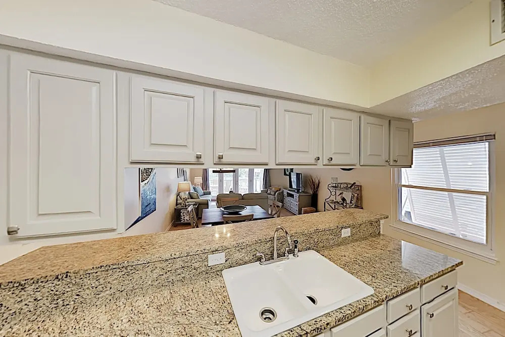 1233 W Lagoon Avenue Townhouse Unit A 2 Bedrooms 3 Bathrooms Townhouse