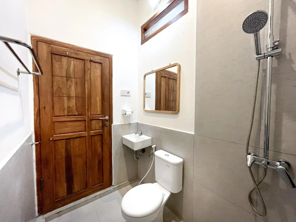 Adi surya guest house