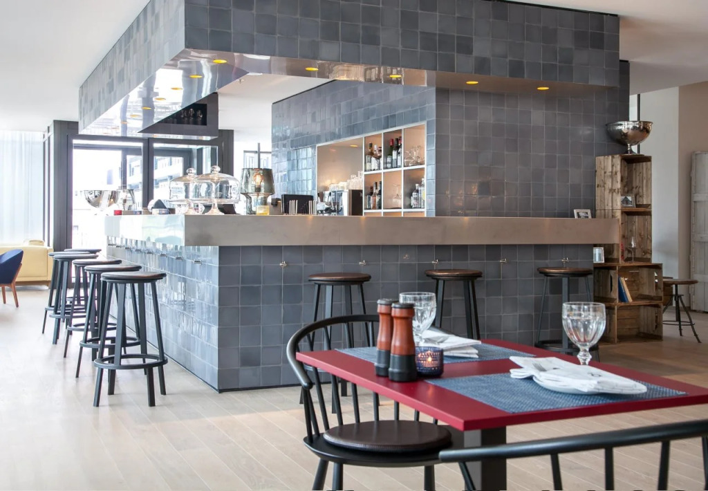 Отель Courtyard by Marriott Amsterdam Arena Atlas