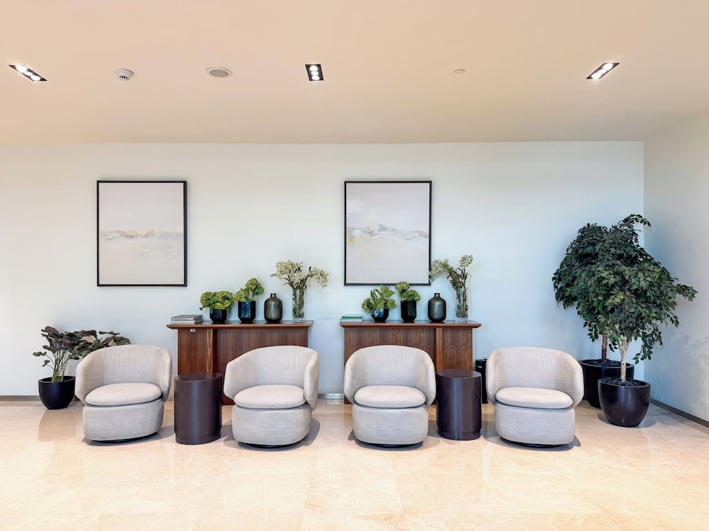 PVH - Acacia - Spacious 1BR - Park Front