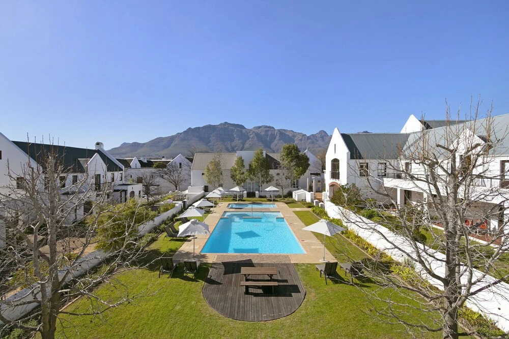 Winelands Golf Lodges 18