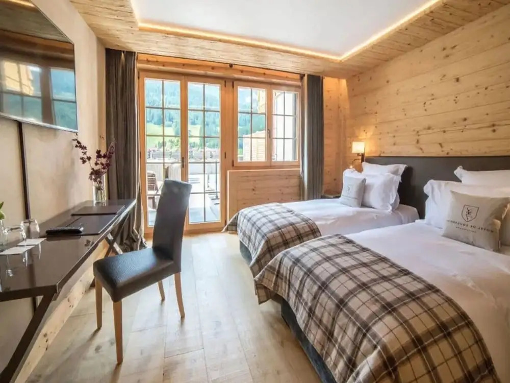 Superior Chalet With Views