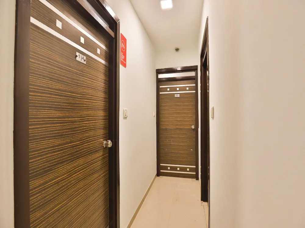 OYO 3914 Hotel Legend