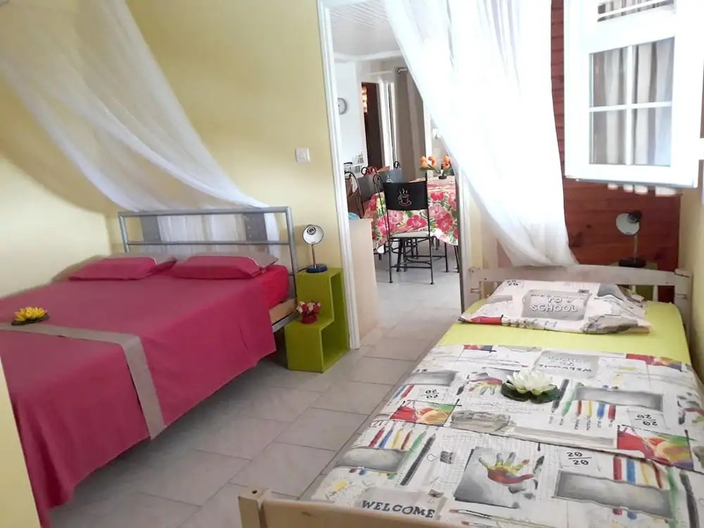 Apartment With 2 Bedrooms in Rivière-pilote, With Wonderful Mountain V