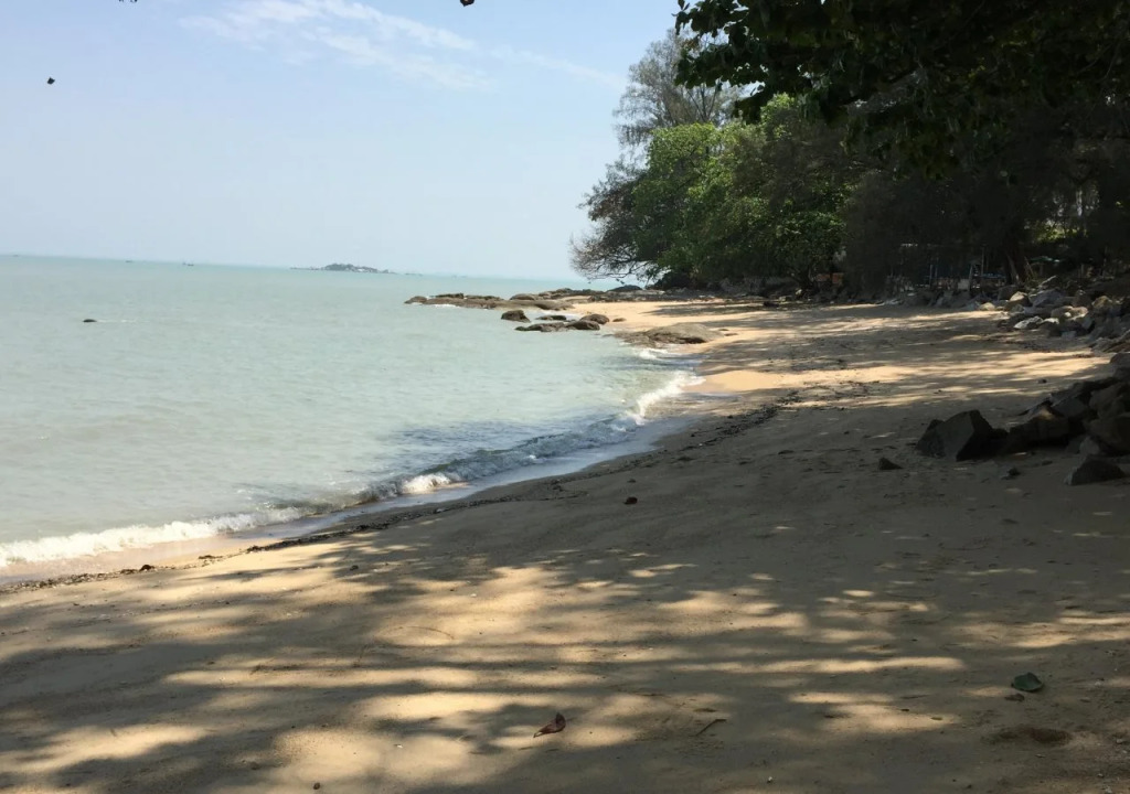 Shamrock Beach Villas Batu Ferringhi Penang