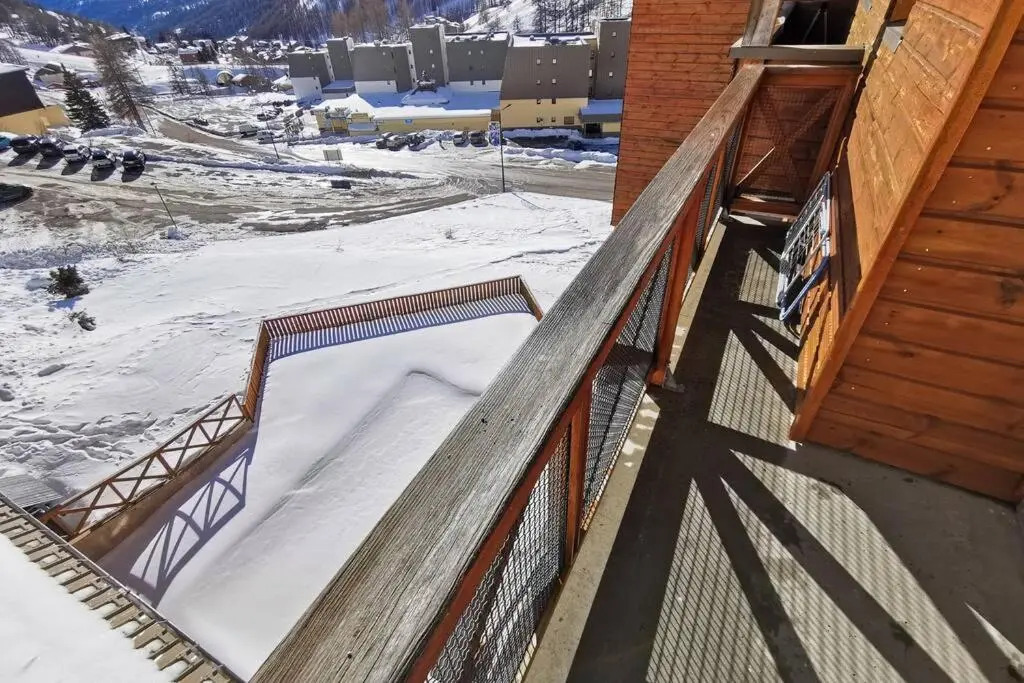 Appartement lumineux avec une belle vue montagne
