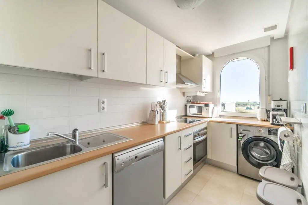 Penthouse with Large Terrace - SE731LT