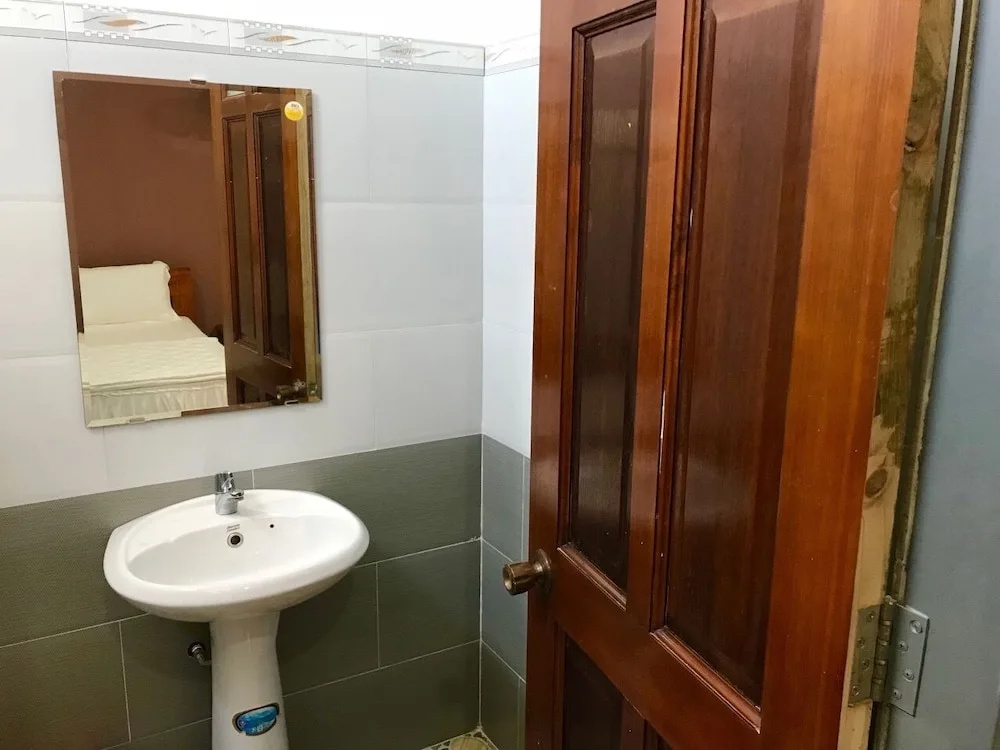 IQ Hotel