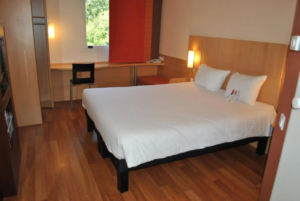 ibis Loriol Le Pouzin