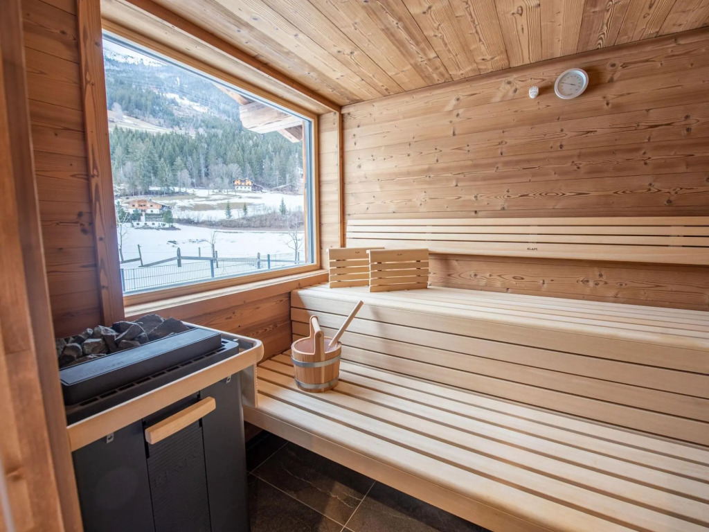 Chalet in Wald Near Krimml Waterfalls