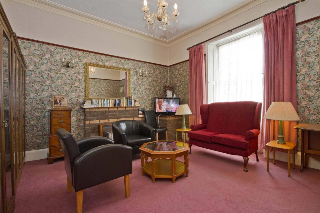 Ashurst Lodge Hotel
