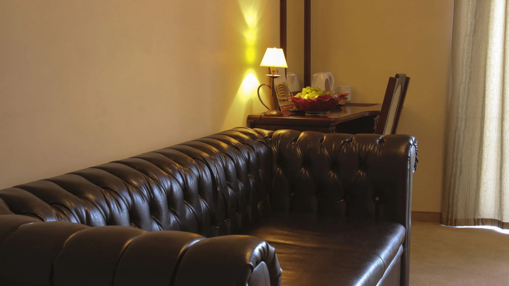 Royal Class Hotel