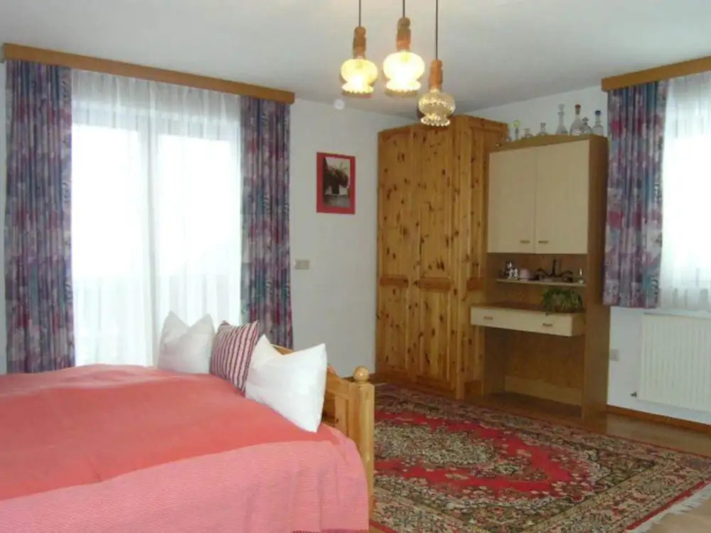 Charming Holiday Home In Gosau