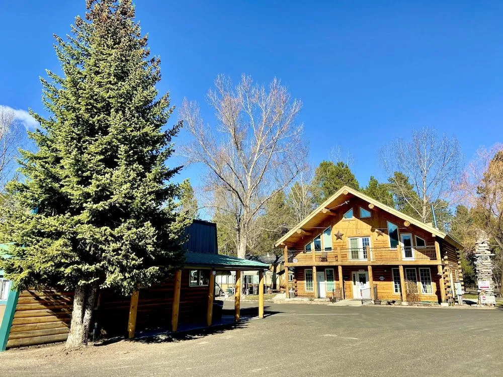 Alpine Lodge Hotel