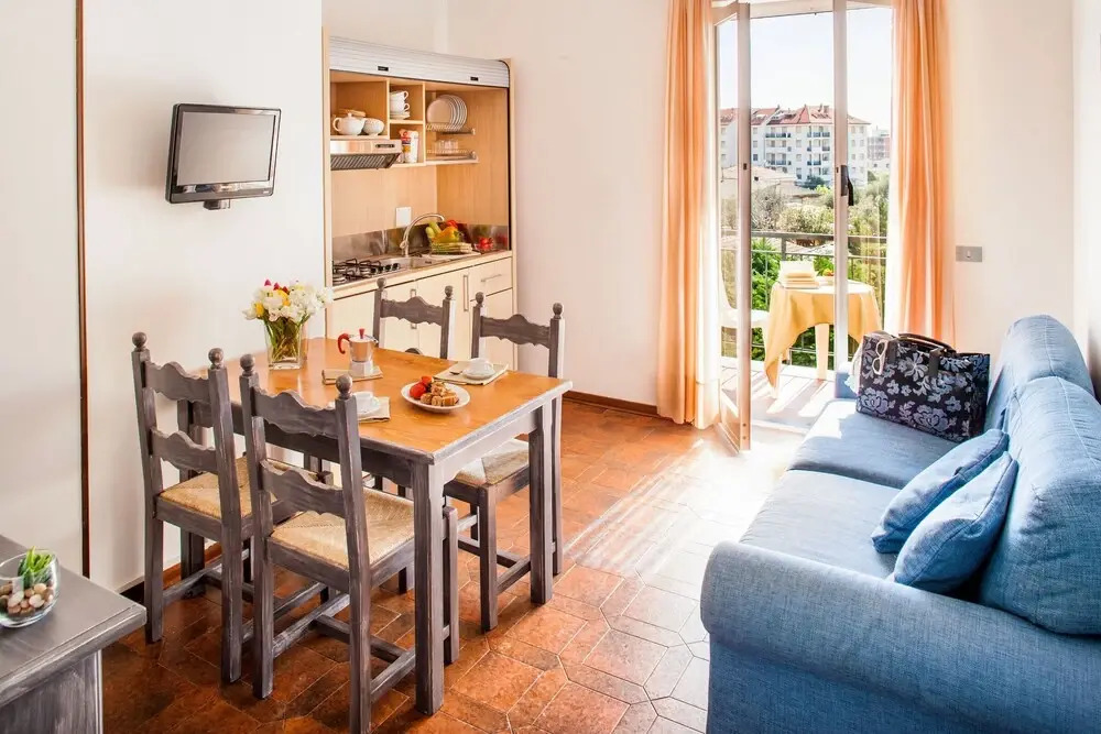 Borgo Della Rovere E2/8