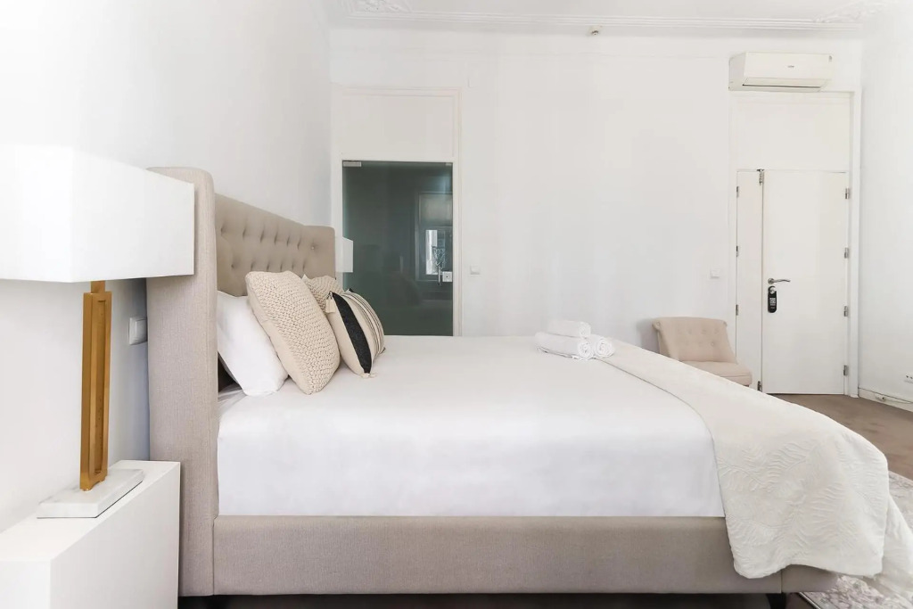 Chiado Prime Suites I by Homing