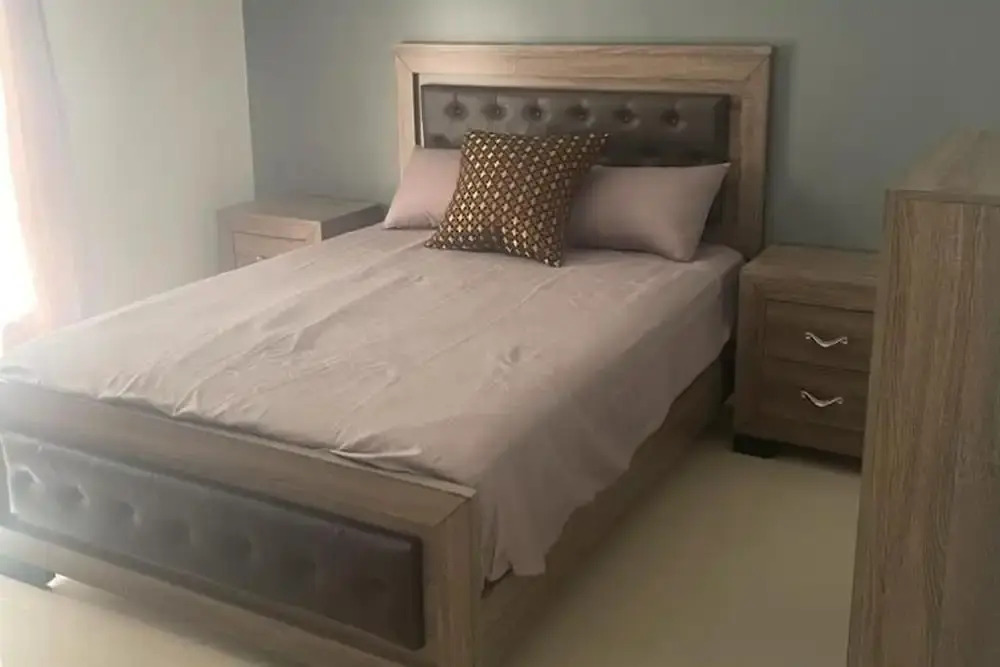 Apartment Sleeps 6 With Pool Access