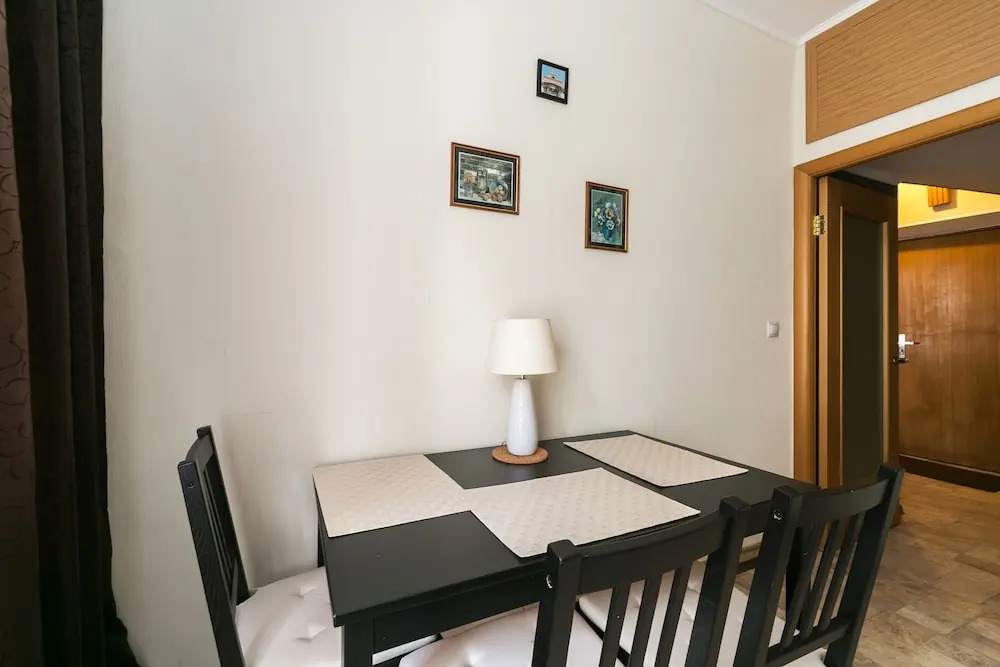 MaxRealty24 Черняховского, 3
