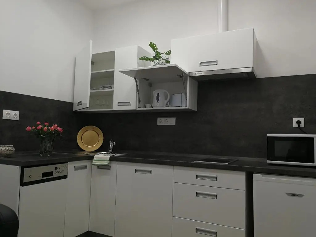 Class Apartment