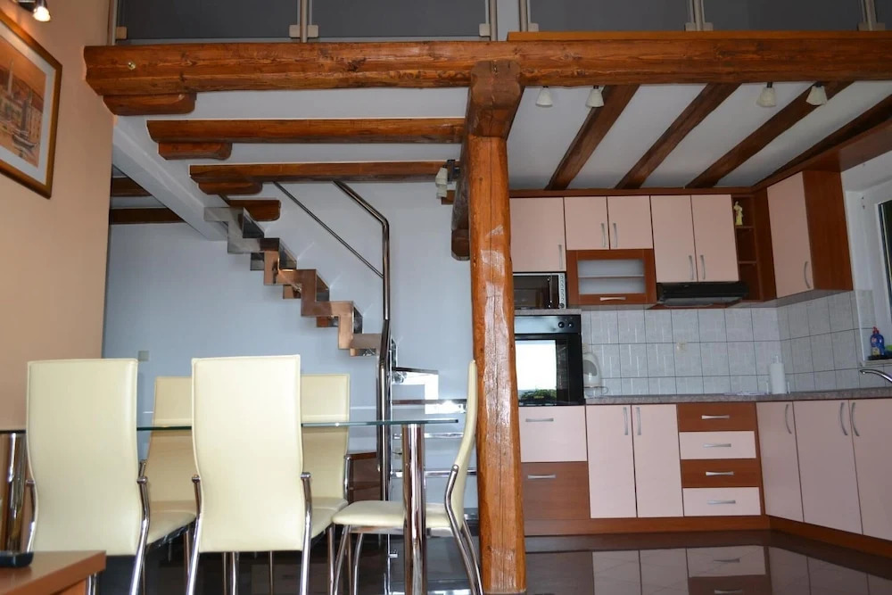 Apartments Karlo