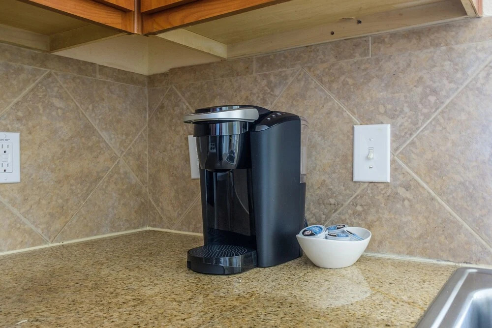 1 and 2 BR Apts in Downtown by Frontdesk