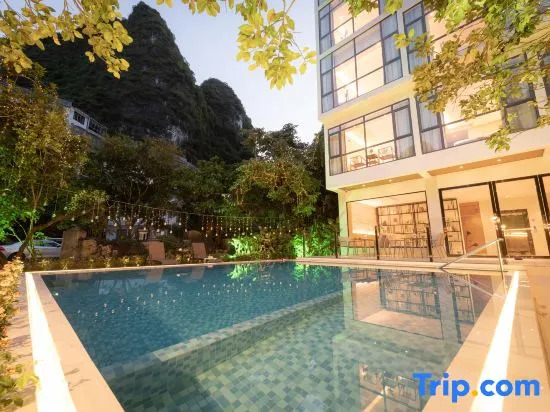 Yangshuo Rain Falls Forest homestay