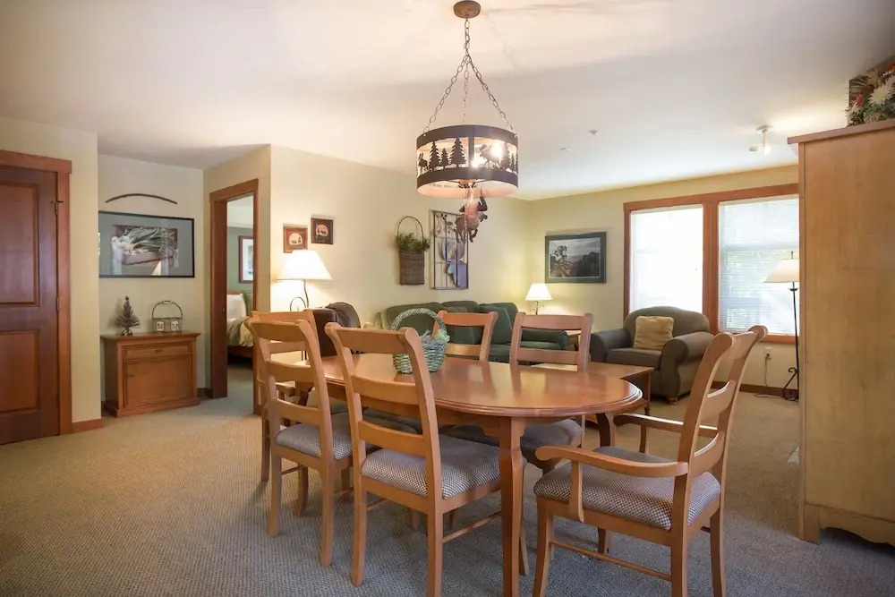 2202 - Two Bedroom Standard Eagle Springs East 2 Condo by RedAwning