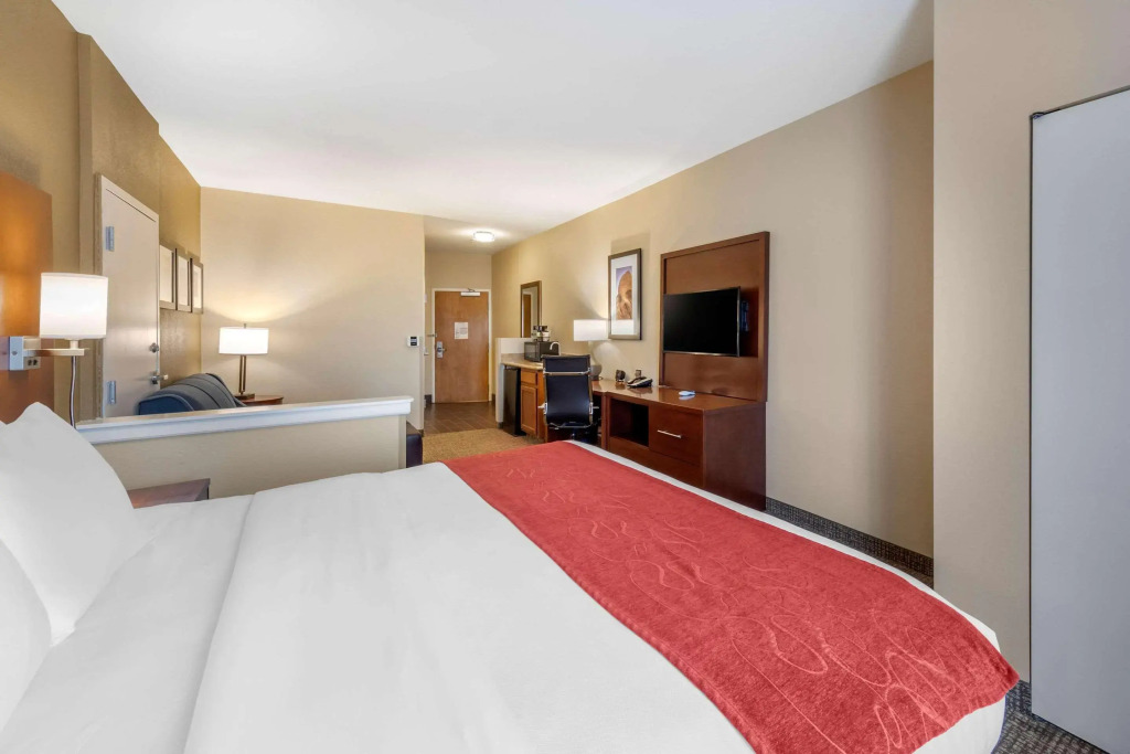 Comfort Suites Barstow near I-15