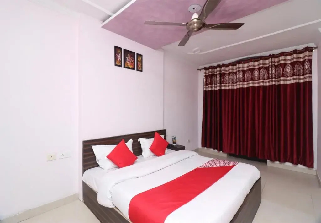 Queen Residency By OYO Rooms