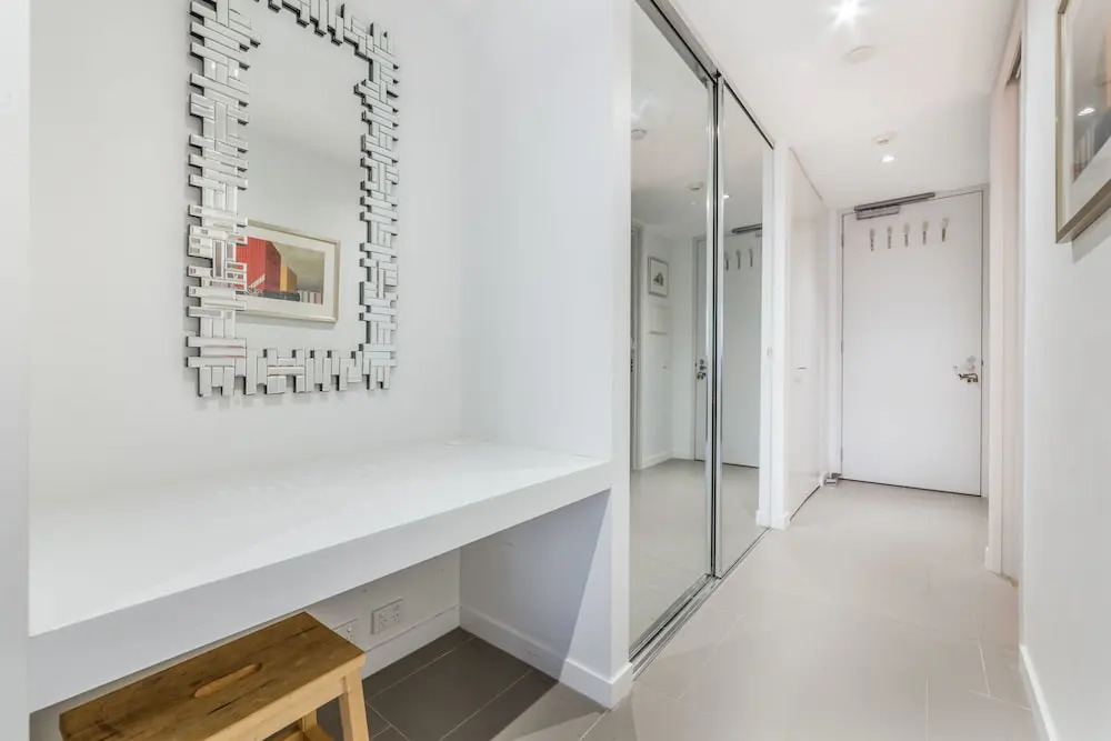 Elegant 1 bed 1 Bath Apartment, Free Parking