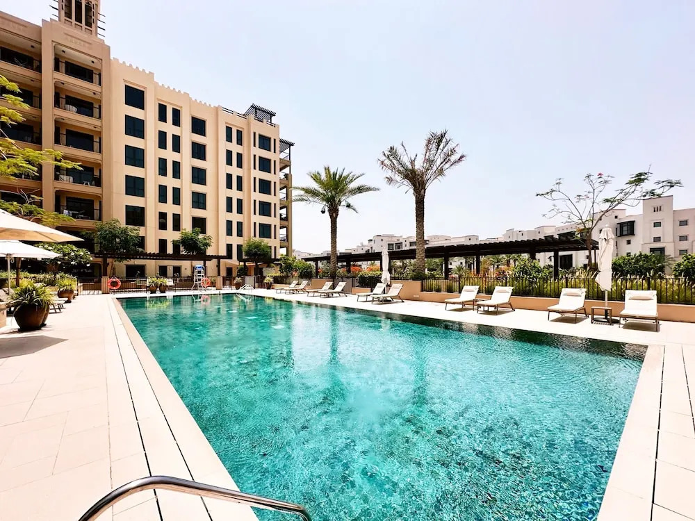 Modern 4BR w Full Burj Al Arab View Pvt Rooftop