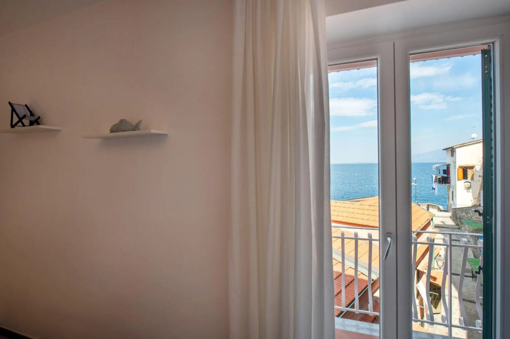 Caruso sea view