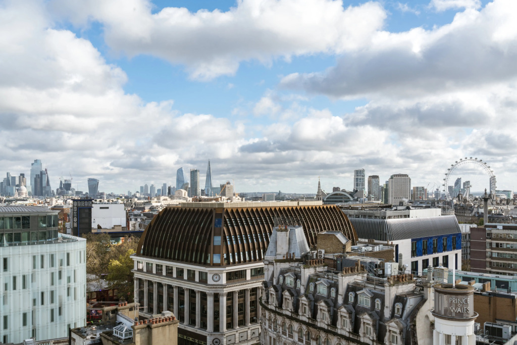 Hotel Indigo London - 1 Leicester Square by IHG