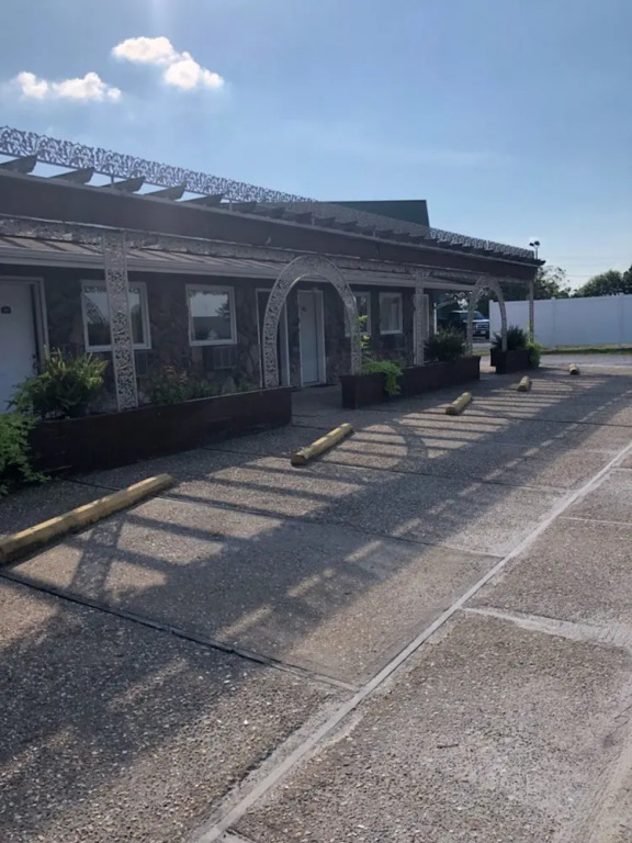 Triangle Inn Motel