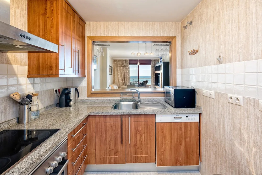 Magnificent 1st Line Beach Condo, Panoramic Sea Views