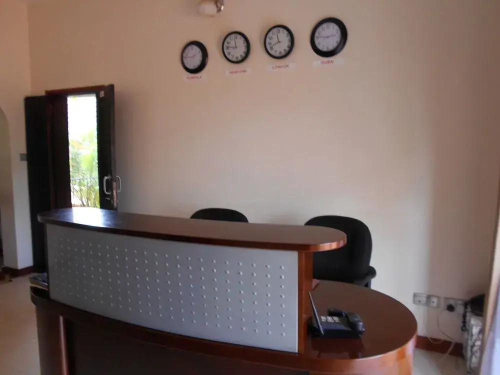 Ci'Sand Suites Hotel
