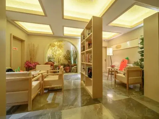 Fuyang Moli Luhua Business Hotel (Fuyang ecological paradise store)