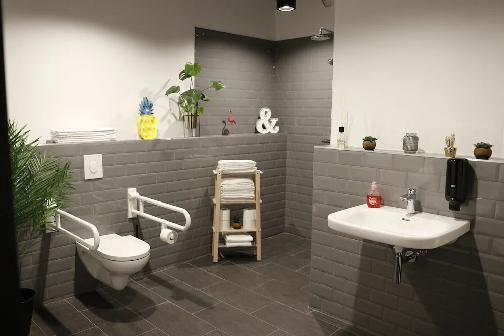 Design Hostel P182