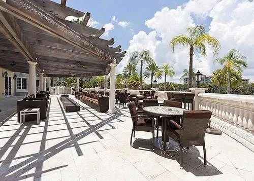 Yacht Harbor 470 4th floor 3 bedrooms condo by RedAwning