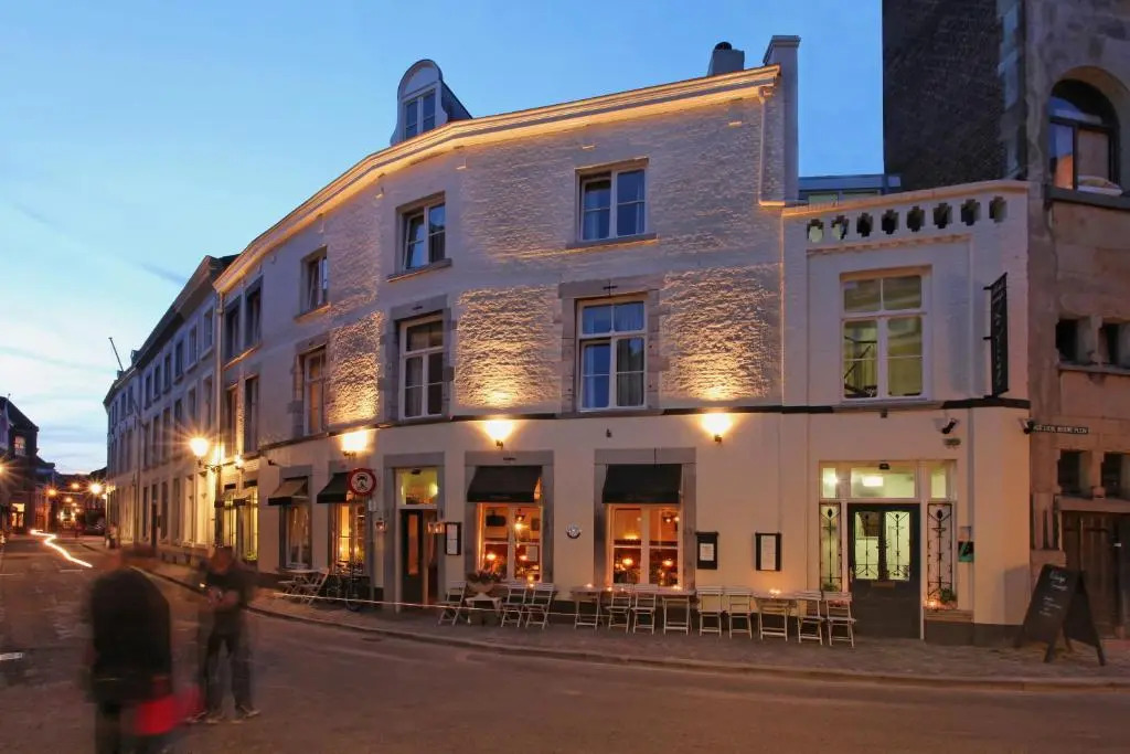 Le Virage bistro en hotel