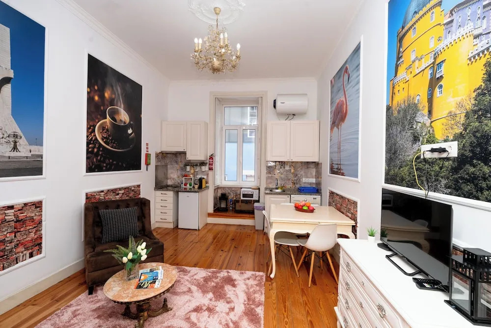 2 Bedroom Apartment Located Heart of Lisbon City